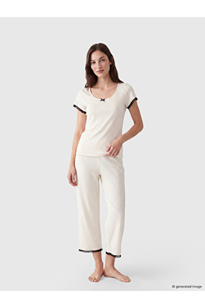 LC Waikiki Set de pijamale de damă cu buline și guler rotund, tip capri