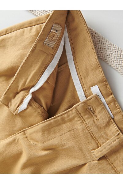 NO BRAND Pantaloni scurți bermuda clasici, simpli, de culoare muștar, cu cure...