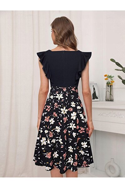 NO BRAND Rochie neagră evazată, culoare uni, cu mâneci cu volane, imprimeu fl...