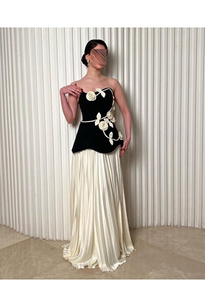 FASHION فستان سهرة فاخر باللونين الأسود والأوف وايت، بتصميم ورود بارزة على ال...