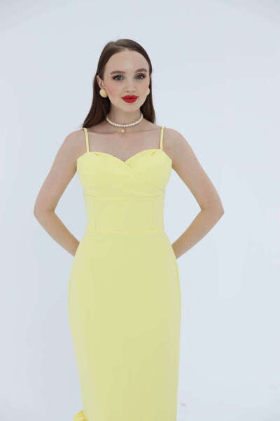 2TRENDY Women's Light Yellow Ruffle Hem Spaghetti Strap Maxi Dress