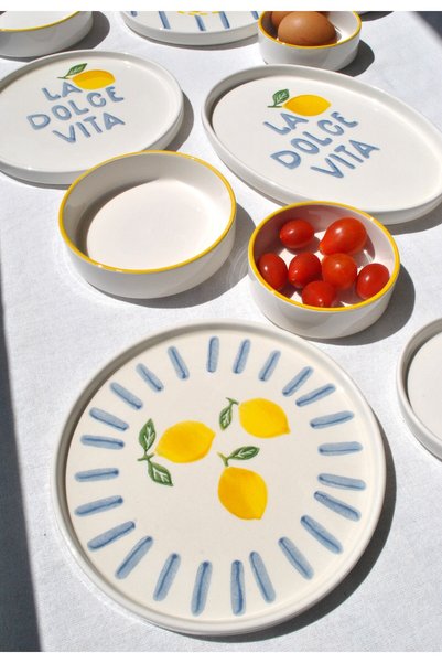Qualitev 15 Piece Ceramic Breakfast Set for 6 People with Lemon Pattern - Lime