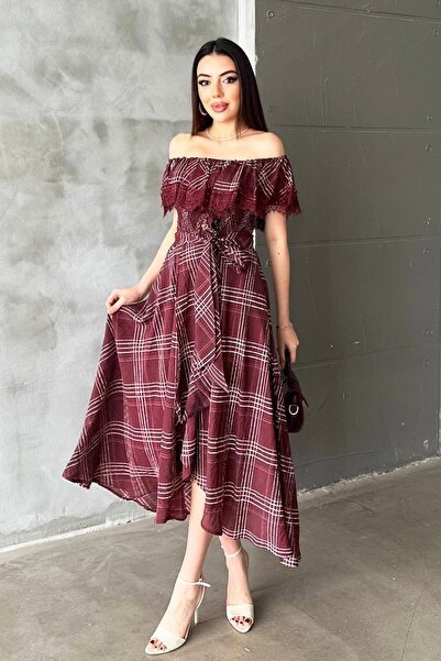 Moda Days Women's Plum Plaid Carmen Collar Lace Detailed Belted Midi A-Line D...