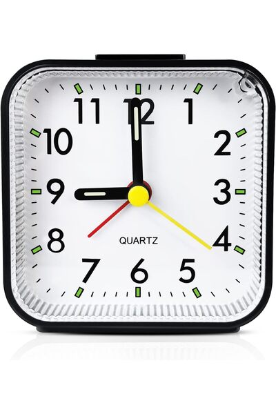 STARSTAR Travel Alarm Clock Battery Powered Snooze Function Night Light Quiet...