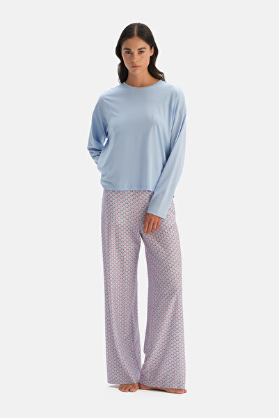 Dagi Set de pantaloni cu imprimeu floral și tricou albastru deschis cu guler ...