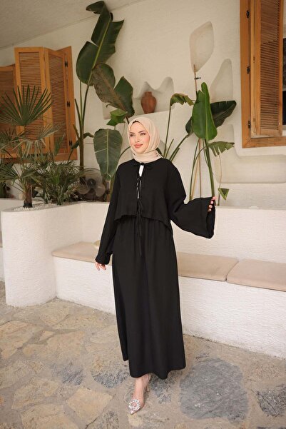 Bwest طقم تنورة ألاكاتي - أسود