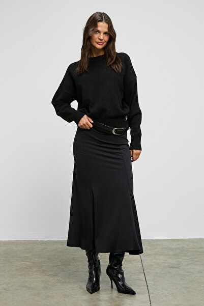 ETHIQUET Jeveux Women's Stretchy Fabric Stitching Detail Long Black Skirt