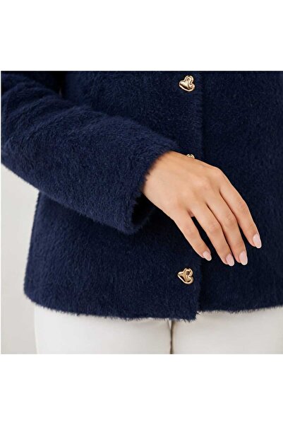 ZEYN STORE Kadın Peluş Dokulu Yakalı Düğmeli Triko Hırka Şık ve Zarif Tasarım
