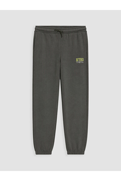 LC Waikiki New York Embroidered Boys' Jogger Sweatpants