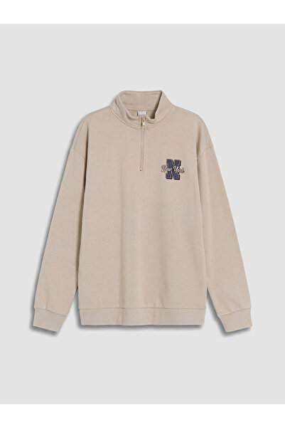 LC Waikiki Beige Stand Collar Embroidered Boys' Thick Sweatshirt