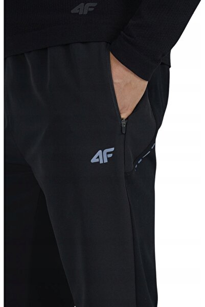 4F Pantaloni bărbați FNK M0930 negru intens 4FWAW25TFTRM0930 20S MĂRIMEA XL
