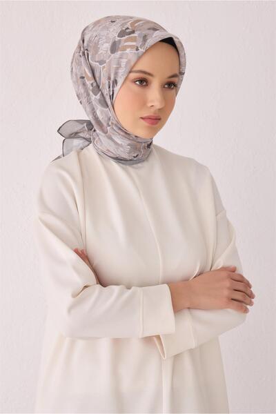 Belli وشاح من الفرو المنك بنمط الزهور الطازجة 1021 - 06