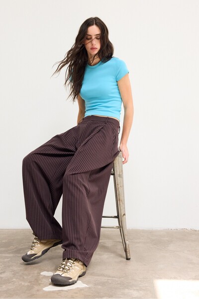 Stradivarius Barrel kesim şık pantolon