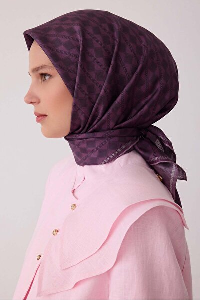 Belli Mor Geometrik Desen %100 Twill İpek Eşarp 4425-36