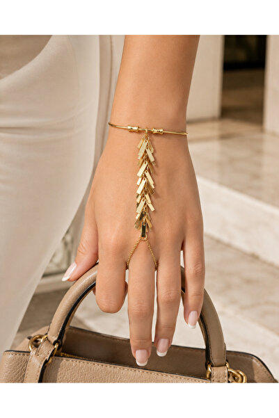 POYASE Gold Color Tasseled Shahmeran Bracelet with Chain Detail Hand Accessory
