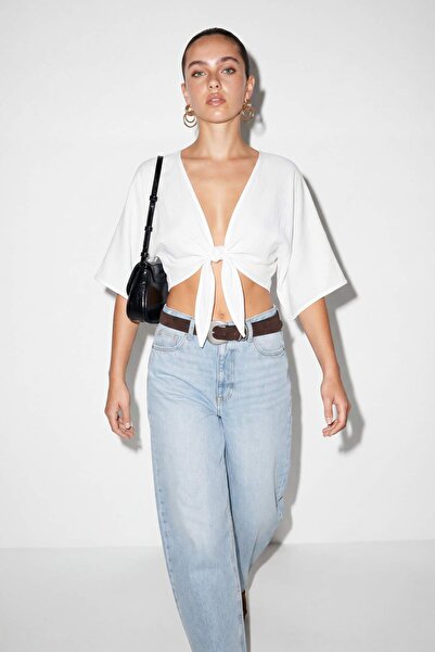 Drop by TrendyolMilla White Front Tie-Detail Cropped Blouse Tdrss26Bz00031