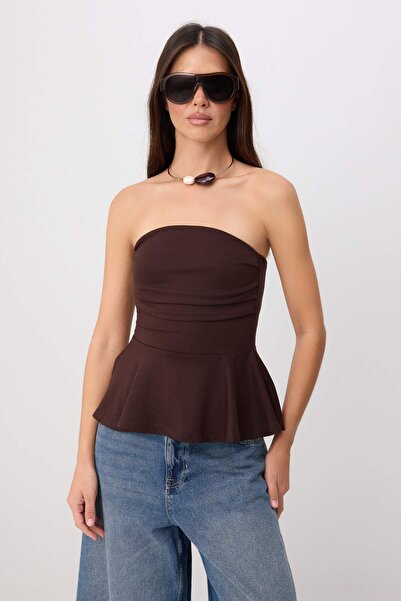 Trendyol Collection بلوزة محبوكة بدون أكمام بلون بني وملمس ناعم TWOSS26BZ00887