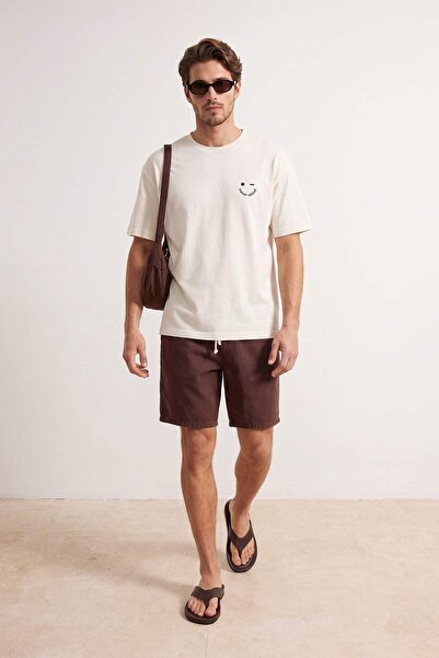 Trendyol Collection Ecru Oversize/Wide Cut Embroidered 100% Cotton T-Shirt Tm...