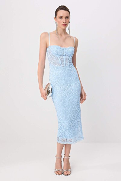 Trendyol Collection فستان أزرق فاتح سادة دانتيل بتفاصيل محبوكة دانتيل متوسط ا...