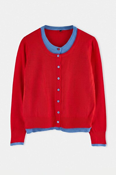 Trendyol Collection كارديجان تريكو بتفاصيل ياقة مزدوجة بلون أحمر وأزرق TWOAW2...