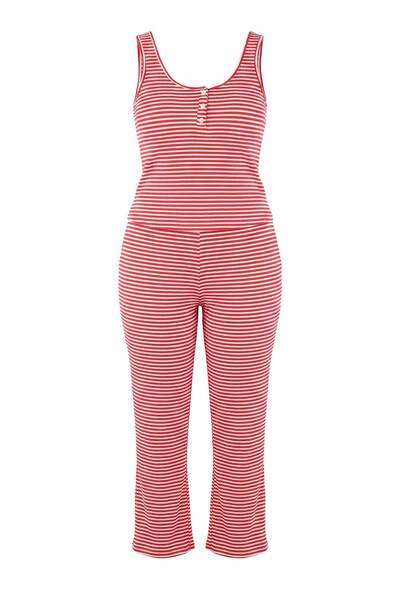 Trendyol Curve طقم بيجامة محبوك بخطوط حمراء وحزام خصر مطاطي مقاس كبير TBBAW27...