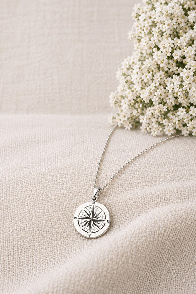 Auryne Jewelry 925 Ayar Gümüş Pusula Motifli 14 Ayar Altın Kaplama Gümüş Kolye