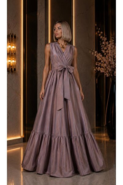 SERAVENZA COUTURE فستان ماكسي من قماش التفتا الحريري بتفاصيل مزدوجة الصدر وتف...