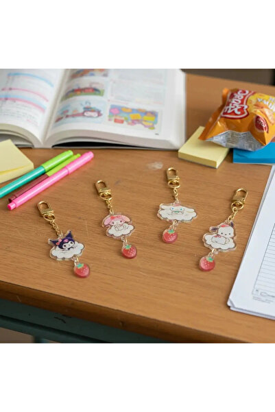 Miniso Sanrio Lisanslı Çilek Serisi Akrilik Anahtarlık - Karakter Figürlü ve ...