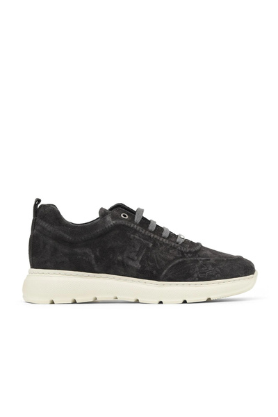 Bueno Shoes حذاء رياضي رمادي داكن من جلد الغزال للرجال 34ma7036