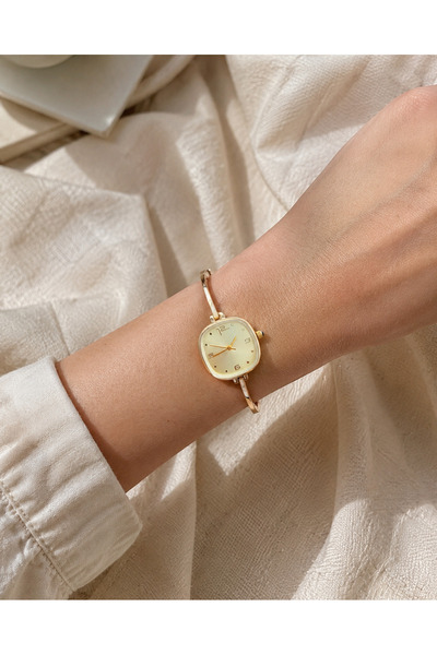 Boris Accessory Women's Wristwatch Gold Color Square Dial Minimal Bracelet Wa...