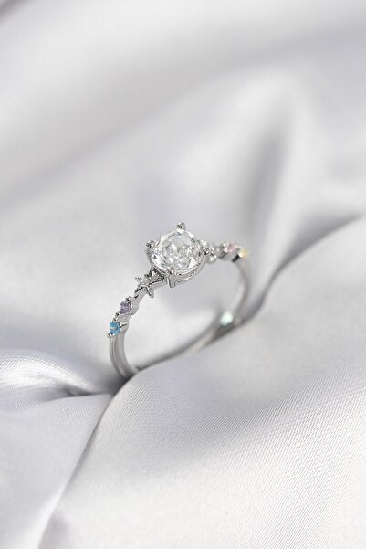 Inure Jewelry خاتم نسائي من الفضة مرصع بحجر الزركون موديل تيك ستون