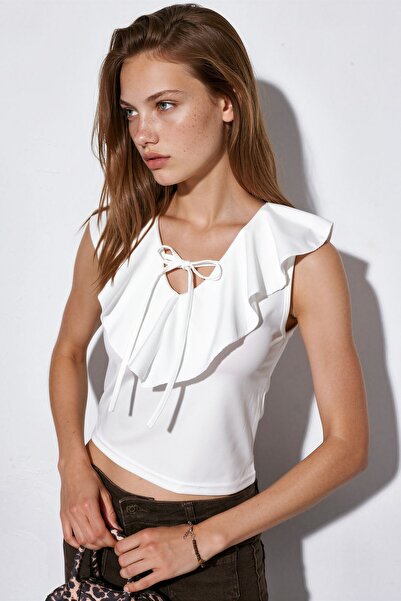 Hiccup Bdart Women's Plain Knitted Tie-Up Short Blouse