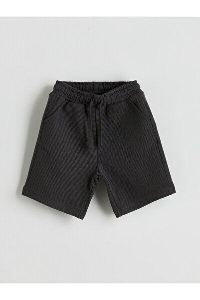 LC Waikiki NEVAVM شورت للأولاد بخصر مطاطي وجيوب