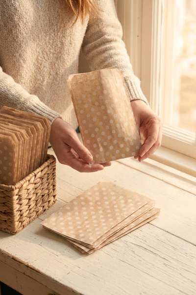 Bimotif 100lü Puantiye Desenli Kese Kağıdı, Kraft-beyaz 11x20 Cm