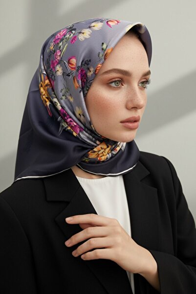 Vissona %100 Twill İpek Sonsuz Çiçek Desenli Siyah Renkli 90x90 Eşarp Dikim Ş...