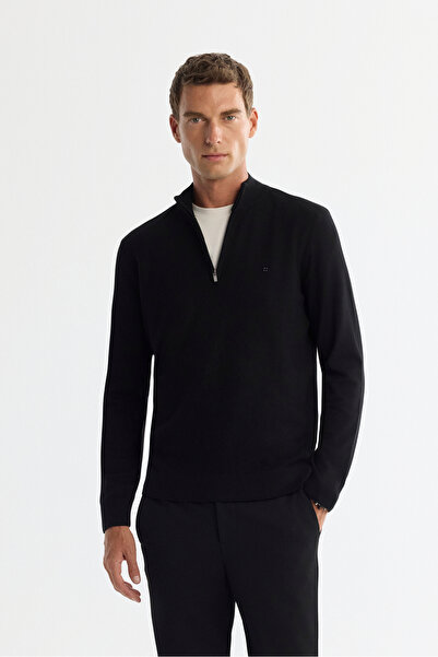 Avva Men's Black Zippered Stand Collar Soft Touch Knitwear Regular Fit Sweate...