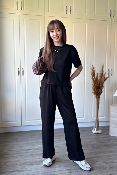 Dilay Gökoğlu Butik Σετ Παντελόνι και Μπλουζάκι από Ύφασμα Modal