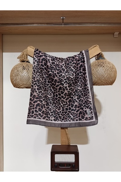 Hira İpek Scarf Leopar Desenli Soft Eşarp