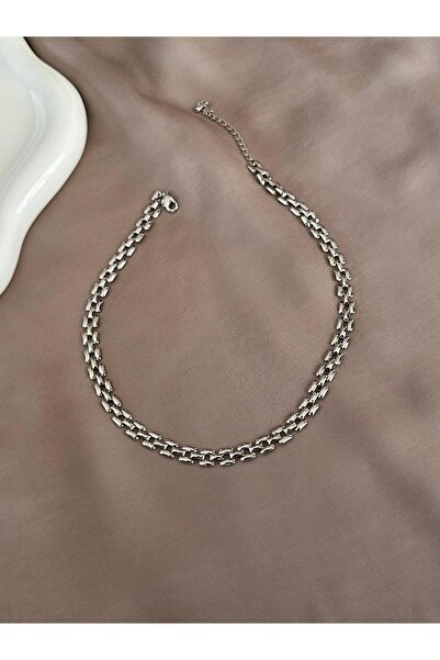 Twelve Silver Colored Collar Model Chain