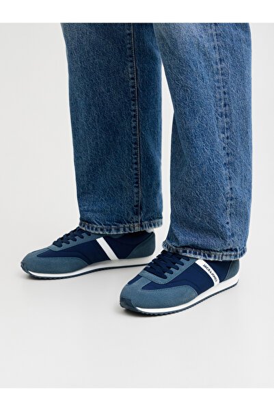 Jack & Jones حذاء بيرتون الرياضي بتفاصيل شعار مميز
