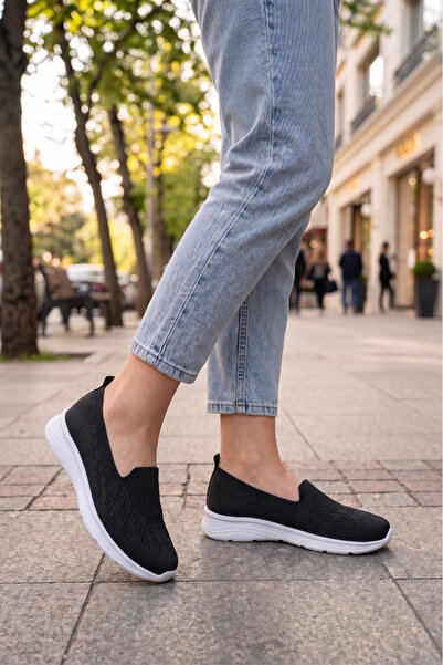 BOUIS Women's Black and White Knitwear Comfortable Daily Walking Mother's Sho...