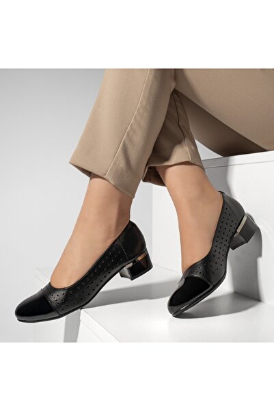 Modlet.ro Women's black kitten heel shoes with perforations MOD08349