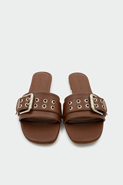 LAMİNTA Calen Buckle Detailed Women's Tan Flat Slippers