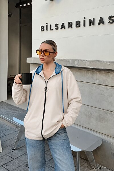 armonika Γυναικείο αδιάβροχο με κουκούλα και τσέπες σε κρεμ χρώμα ARM-26Y001092