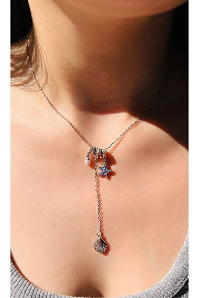 İNSERA DENİZ ESİNTİSİ KONSEPTLİ SALLANTILI İSTİRİDYE DETAYLI CHARM KOLYE