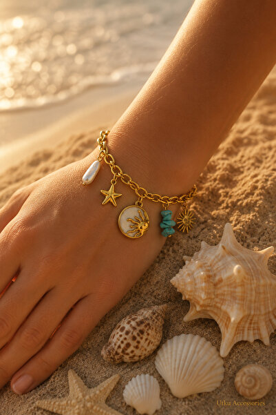 utkuergin Stainless Steel Charm Gold Steel Bracelet