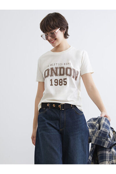 LC Waikiki Rmz Gi̇yi̇m Farkiyla Zero Roba Yaka London Printed Women's T-Shirt