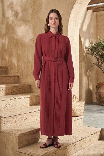 Nuss Mobile Belt with Pleated Detail 2050 Red Plum