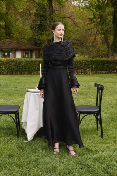 Birgül Bektaş Black Lilium Mobile Cape Evening Dress