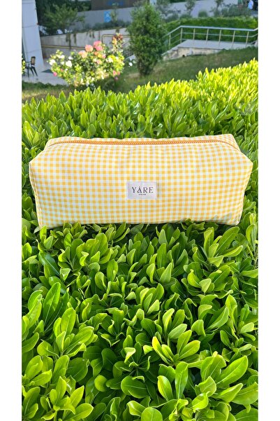 Yare Atelier حقيبة حمل لتصفيف الشعر من نوع Airwrap بنمط Pötikare باللون الأصف...